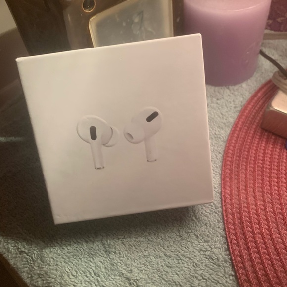AirPods Pro’s - Picture 2 of 9